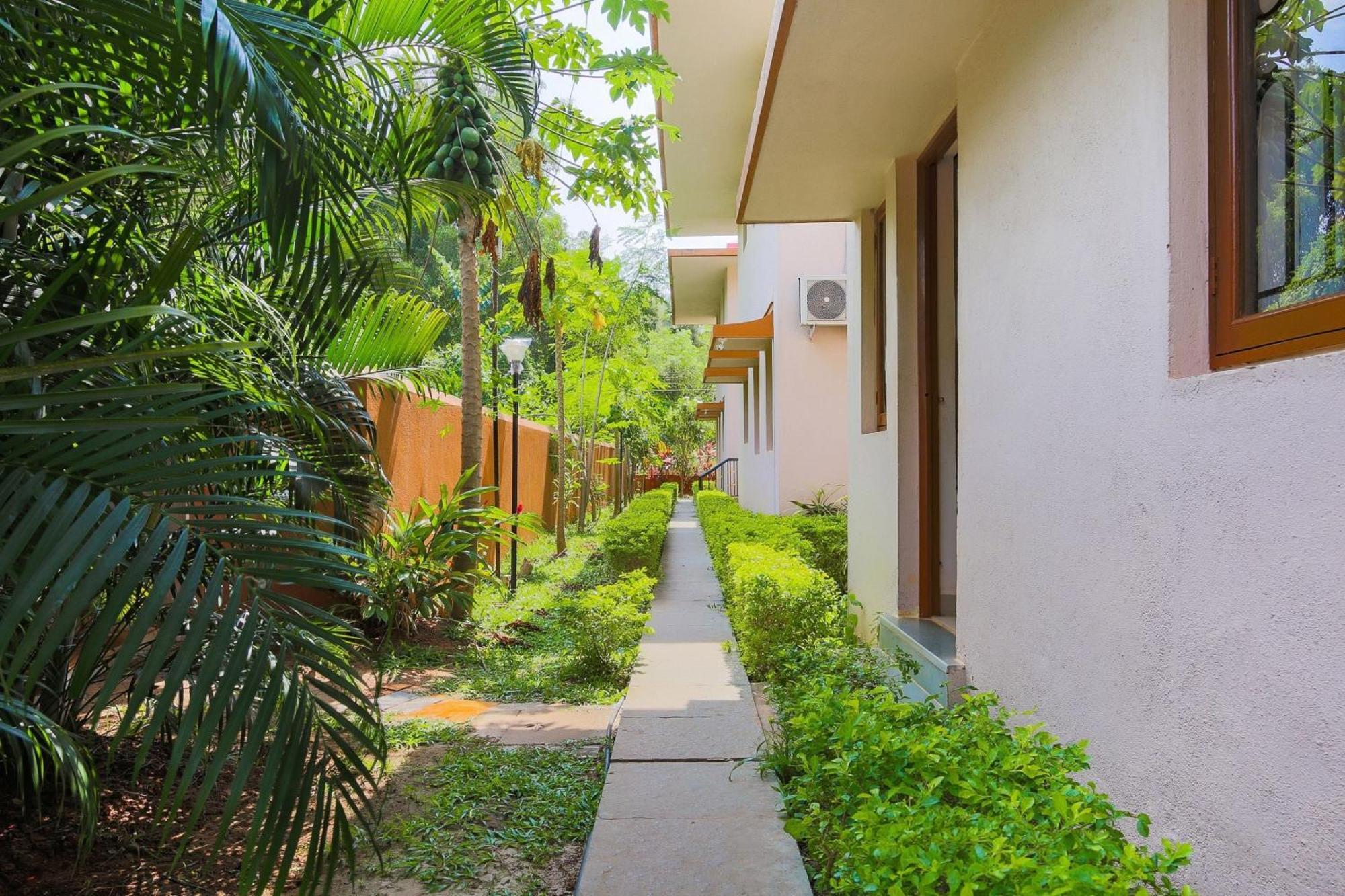 Super Hotel O The Goan Courtyard Colva Eksteriør billede